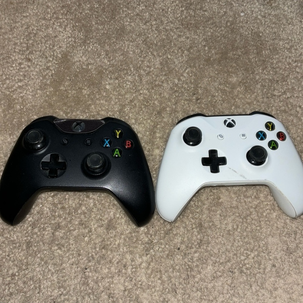 Xbox One Controllers